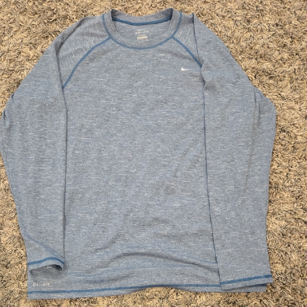 Nike Men’s Long Sleeve Dri-FIT Crew — Heather Light Blue